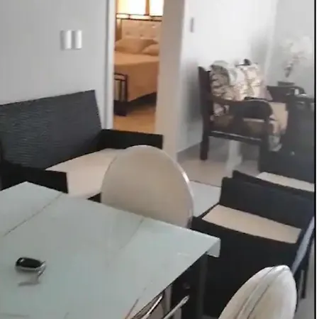 Alojamiento Con Jacuzzi Y Terraza Junto Al Centro Prado Del Rey Exterior photo