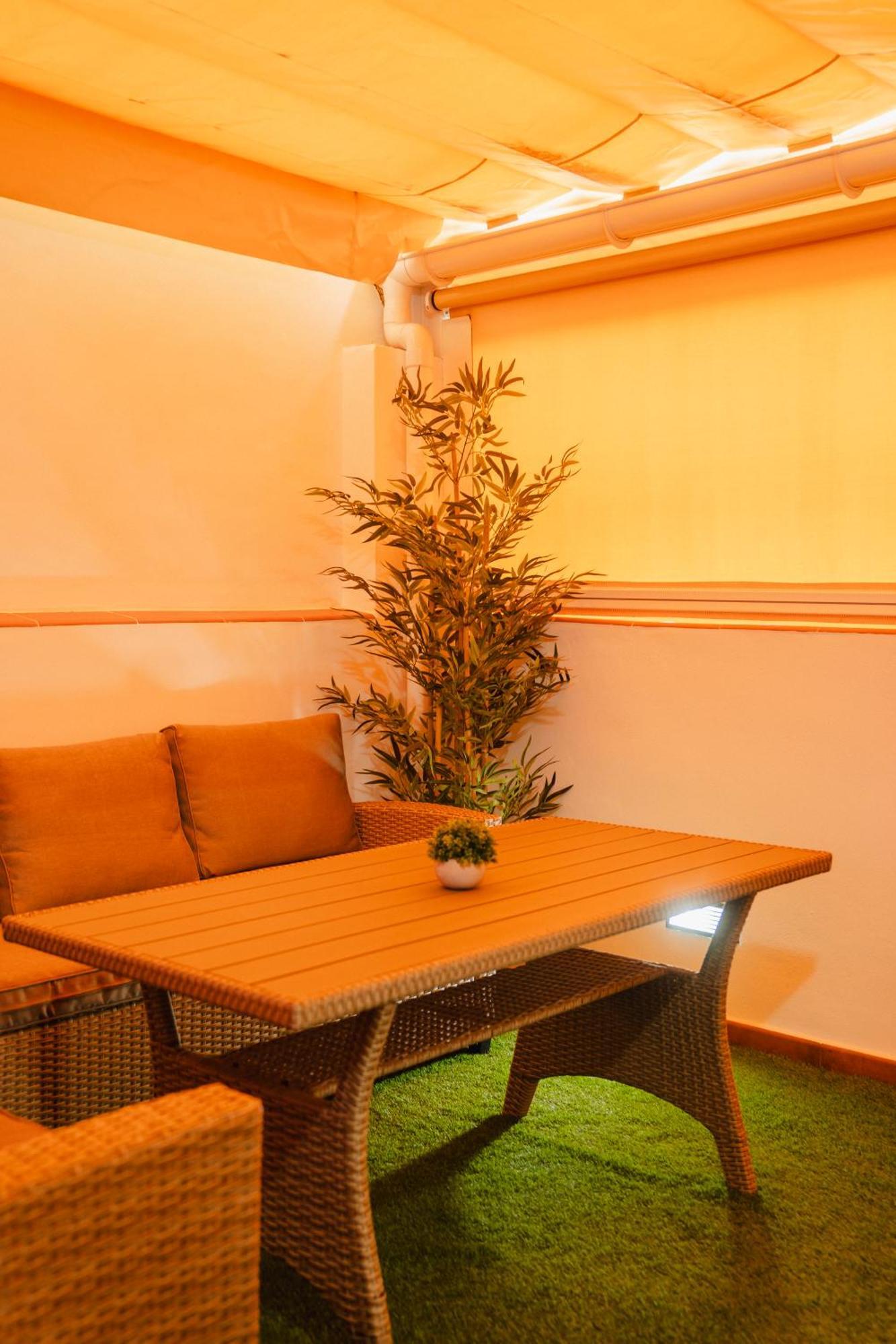 Con Jacuzzi Y Terraza Junto Al Centro * Prado Del Rey