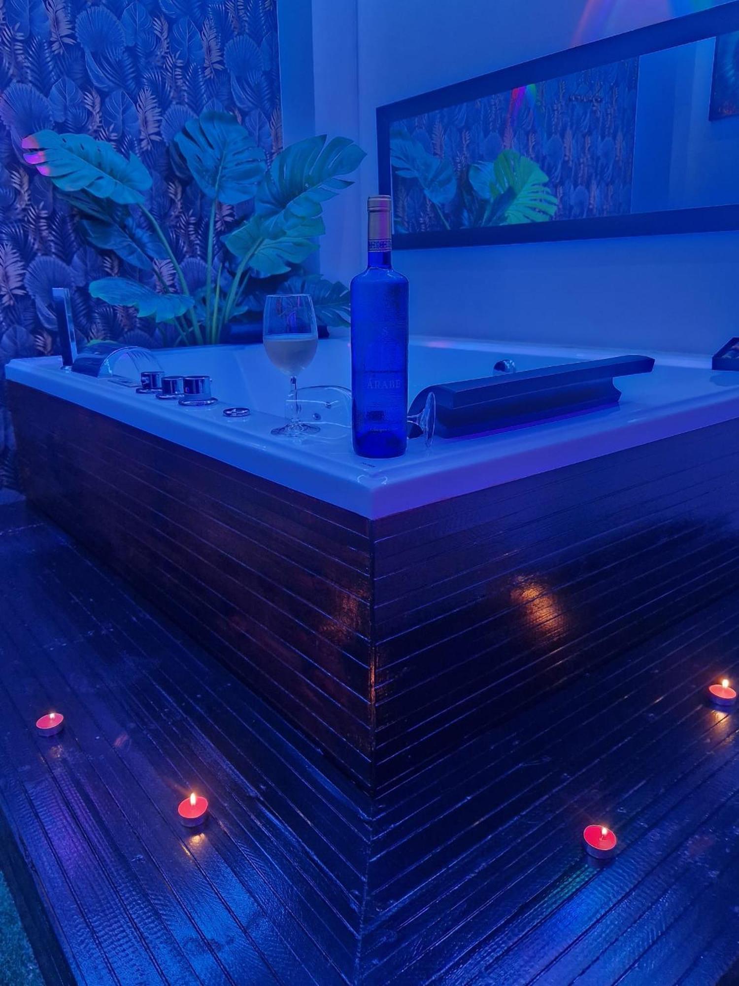 Con Jacuzzi Y Terraza Junto Al Centro