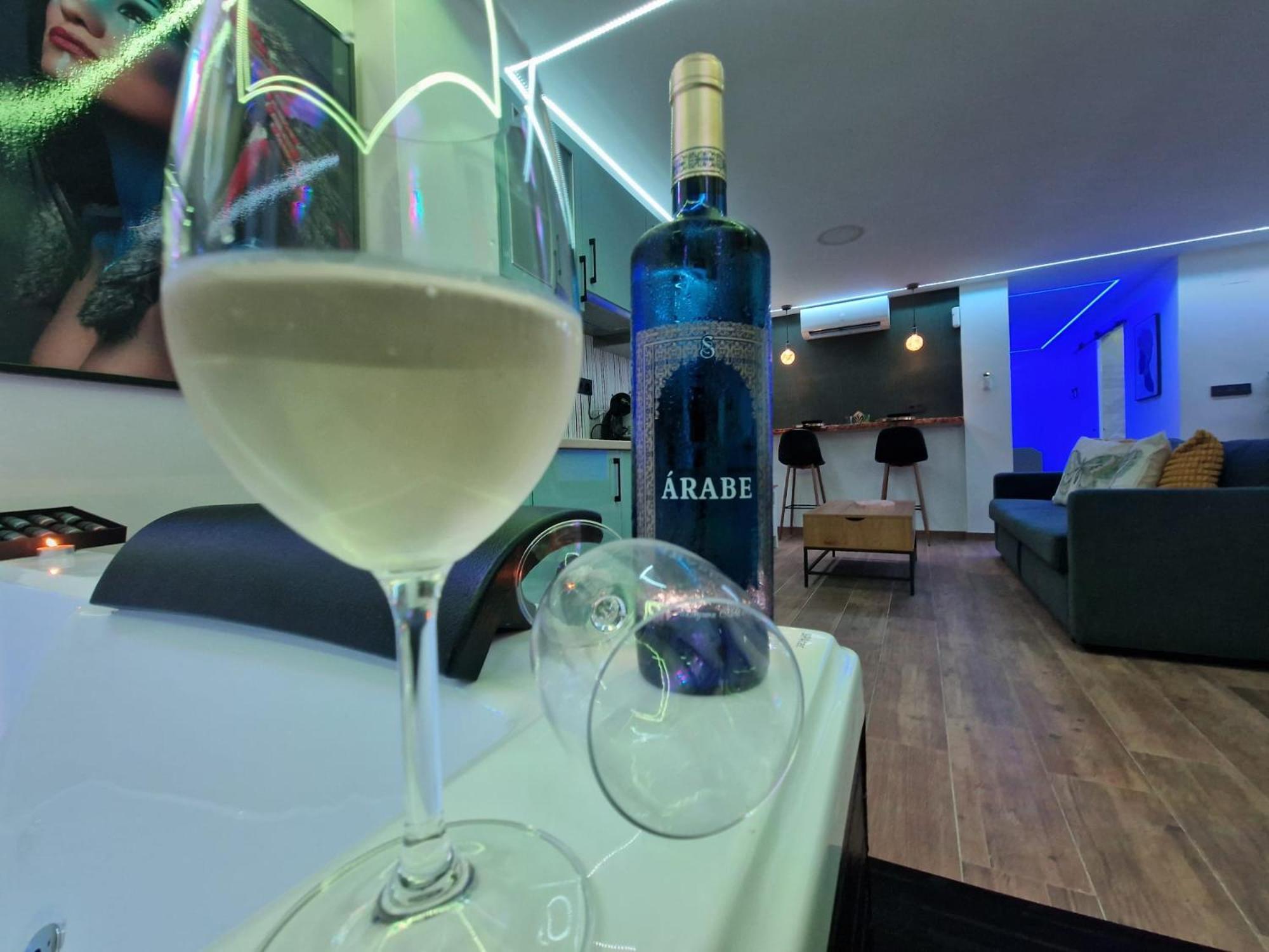 Con Jacuzzi Y Terraza Junto Al Centro Apartment *