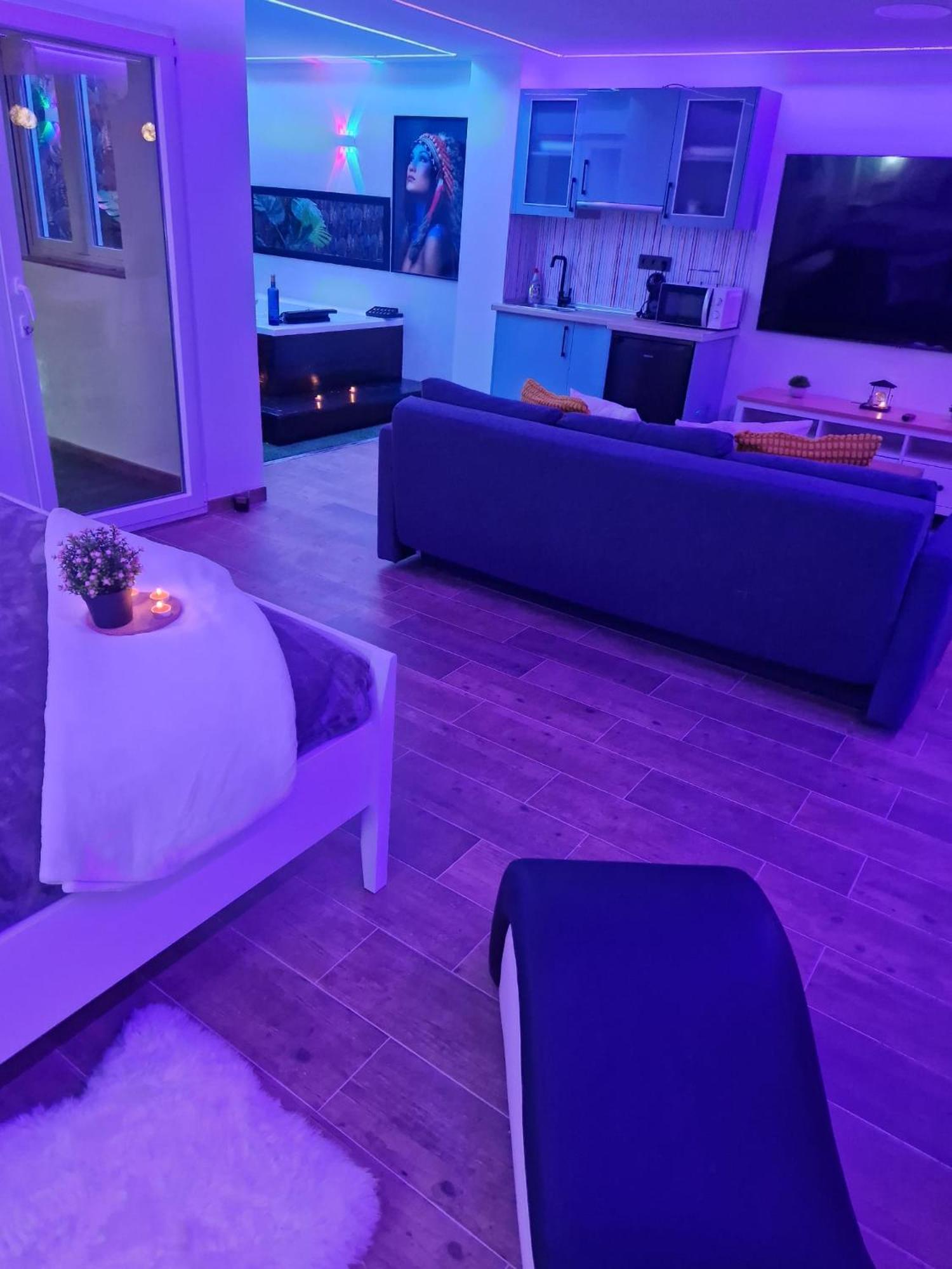 Con Jacuzzi Y Terraza Junto Al Centro Apartment